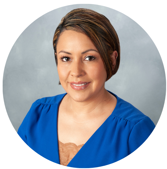 Nayeli Munrayos