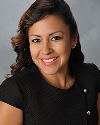 Nayeli G. Munrayos